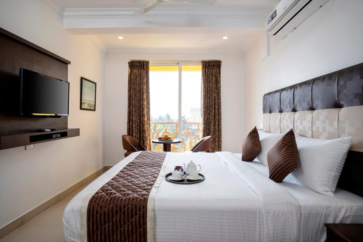 Sairaj Beach Resort Calangute Dış mekan fotoğraf