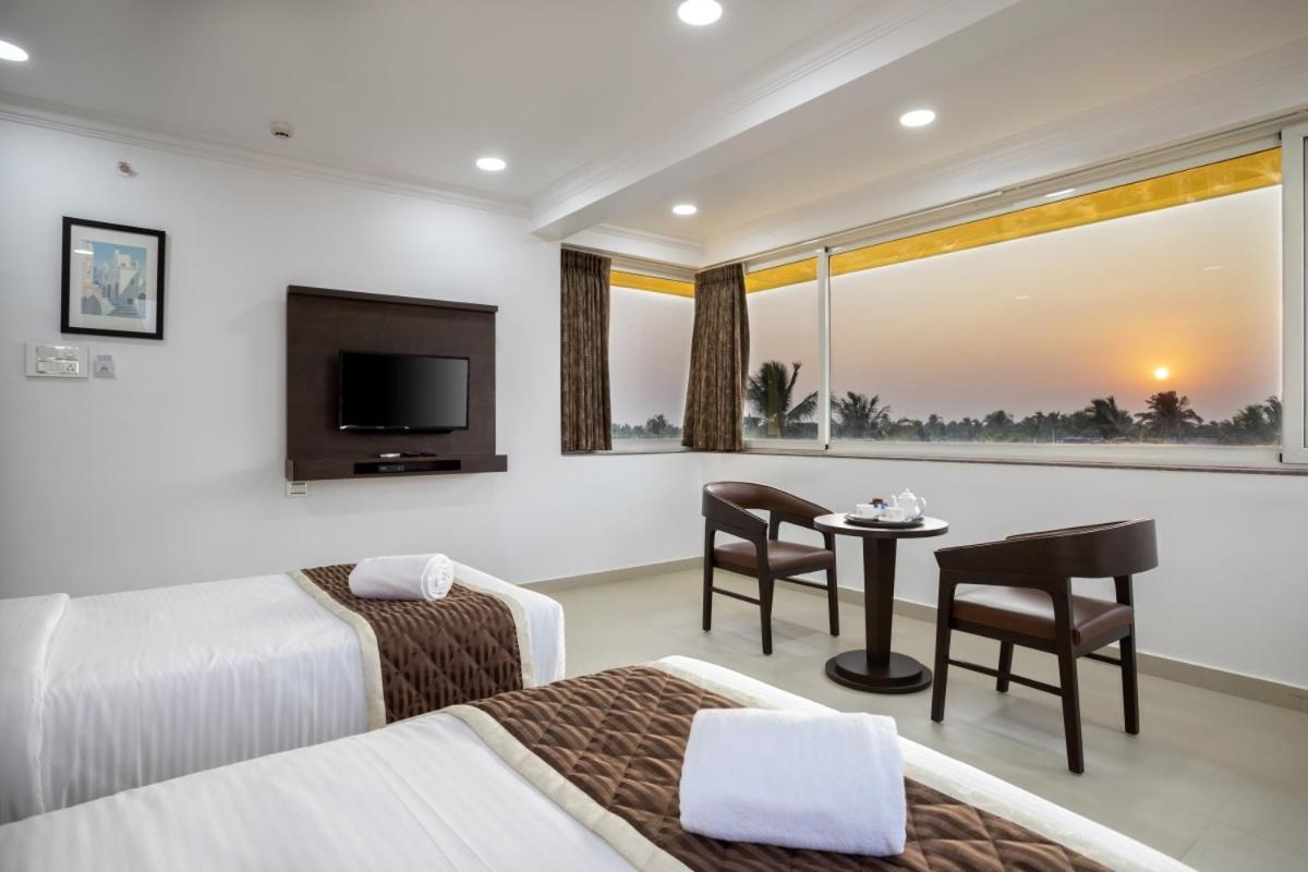 Sairaj Beach Resort Calangute Dış mekan fotoğraf